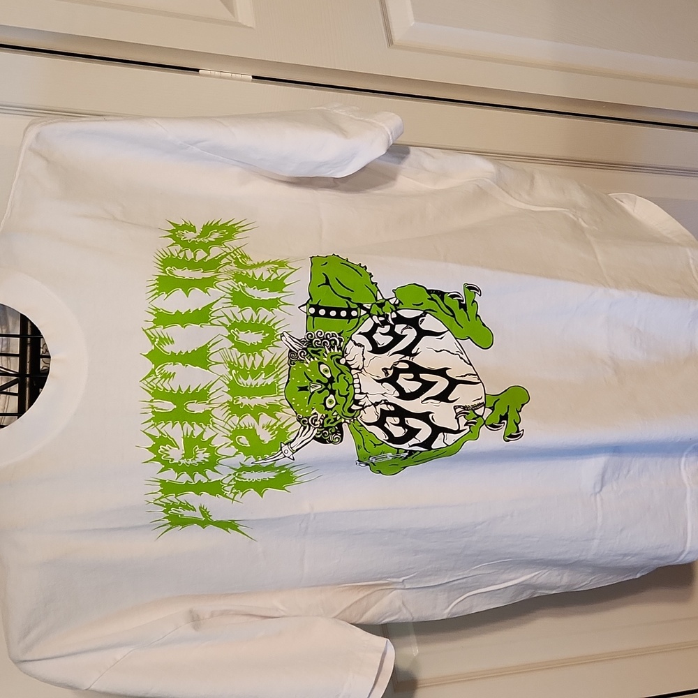 V-LONE White Tee with Black & Green Graphic, " Fightins Demons " New, XXL